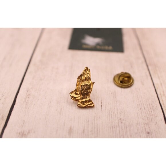 Vintage Praying Hands Lapel Hat Pin Gold Tone Religious Prayers Made in USA NEW - Picture 5 of 7